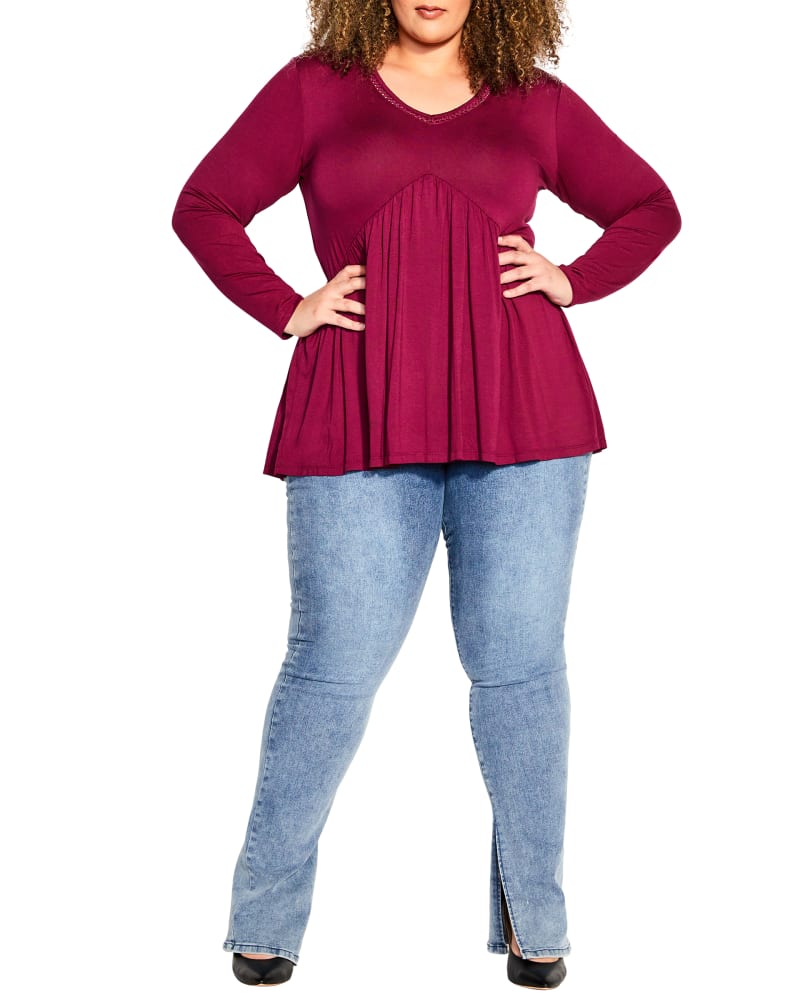Front of a model wearing a size 18 TOP ABIGAIL in Purple Potion by avenue. | dia_product_style_image_id:300268